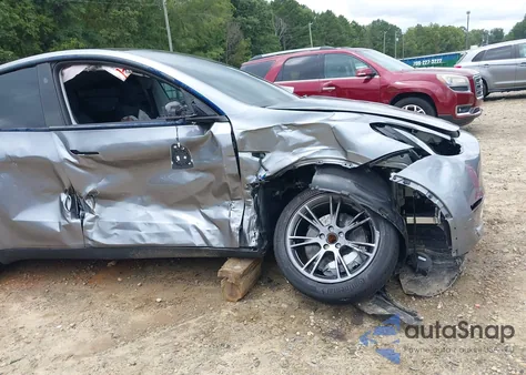 2025 Tesla Model Y Long Range Dual Motor All-Wheel Drive from USA, damaged, VIN 7SAYGDED0SA345552